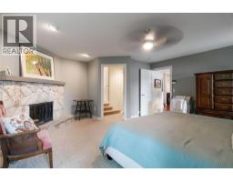 777 Coubeaux Place, Sorrento, BC V0E2W1 Photo 56