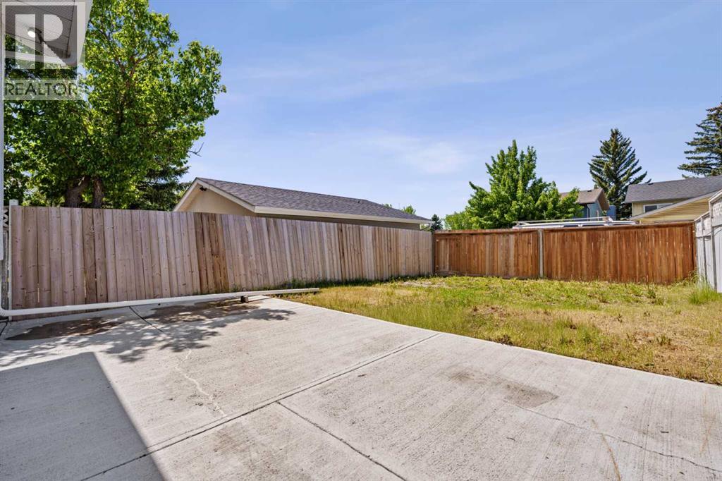 6509 68 Street NE - 32