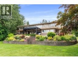 777 Coubeaux Place, Sorrento, BC V0E2W1 Photo 26