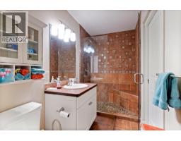 777 Coubeaux Place, Sorrento, BC V0E2W1 Photo 76