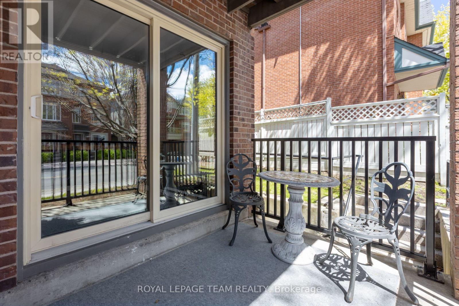 #107 499 SUNNYSIDE AVENUE W - 34