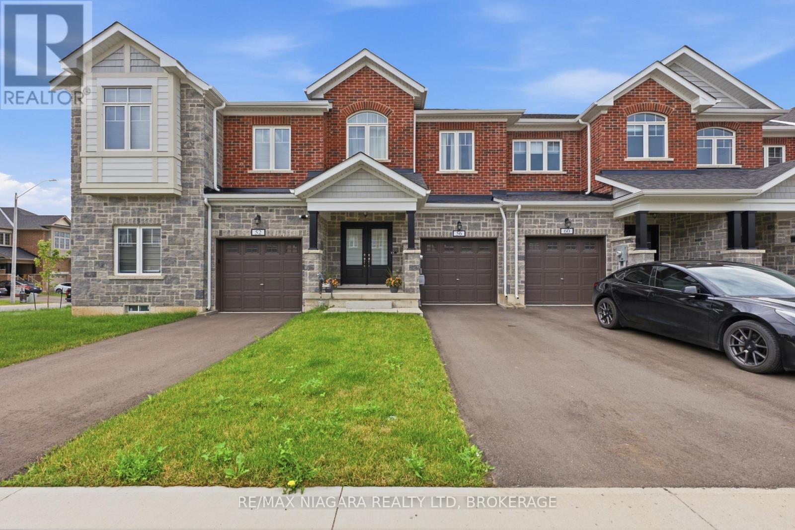 56 SAPPHIRE WAY - 1