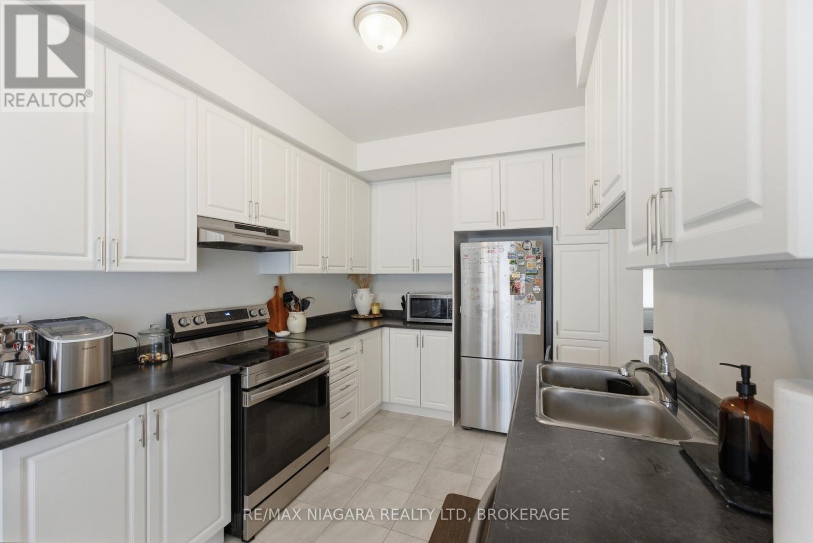 56 SAPPHIRE WAY - 15