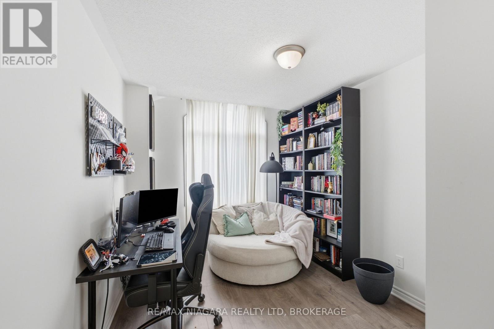 56 SAPPHIRE WAY - 19