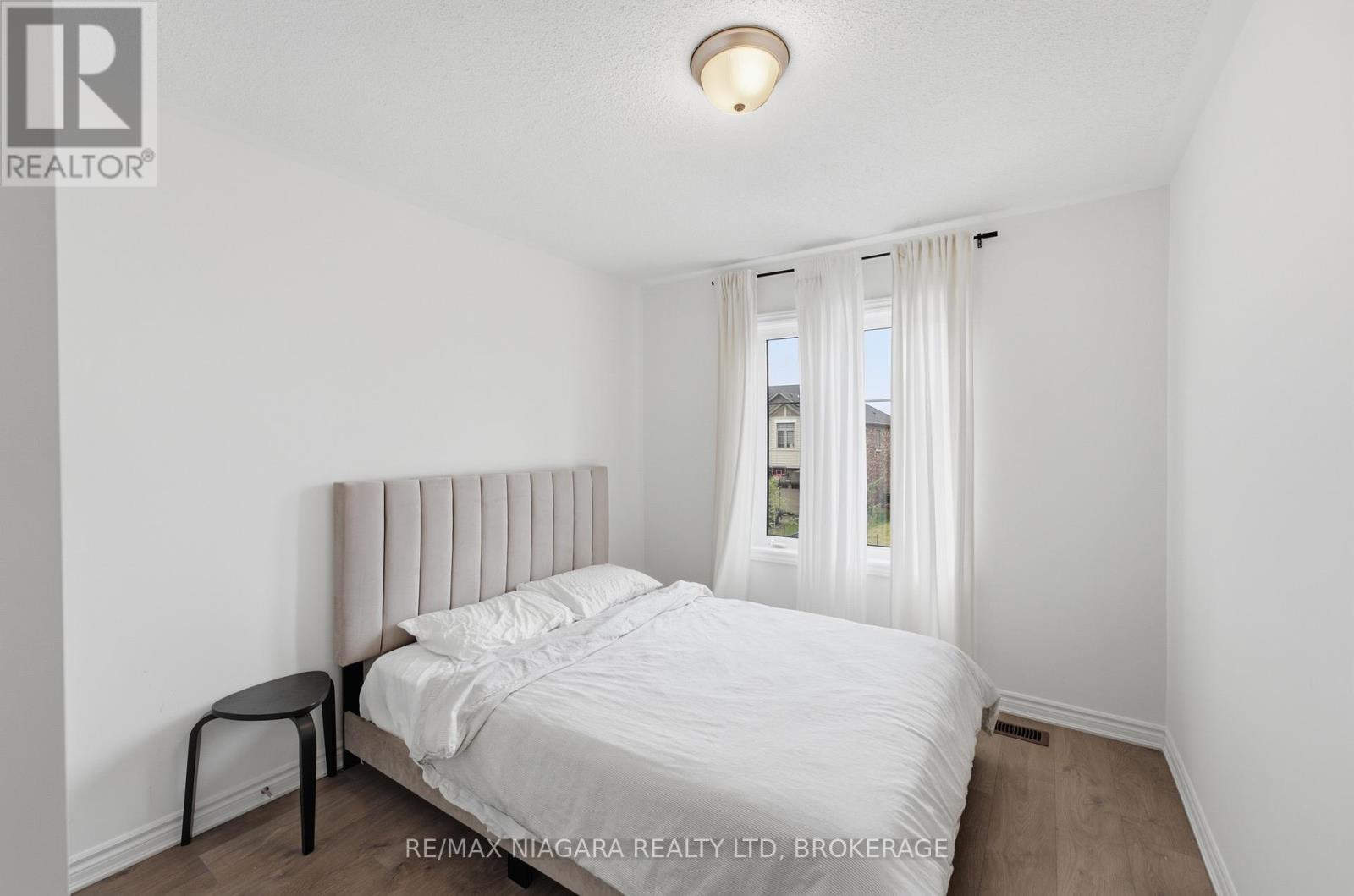56 SAPPHIRE WAY - 20