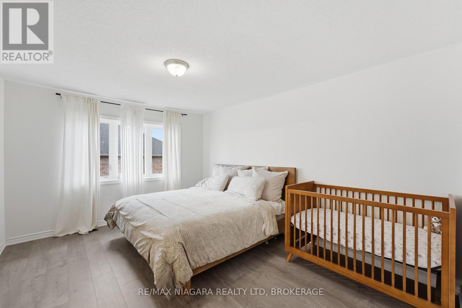 56 SAPPHIRE WAY - 21