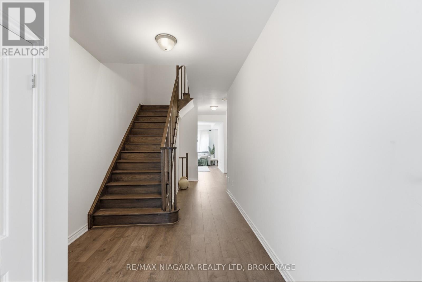 56 SAPPHIRE WAY - 4