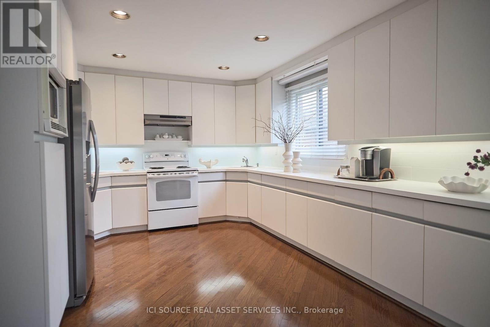 104 ALMORE AVENUE - 21