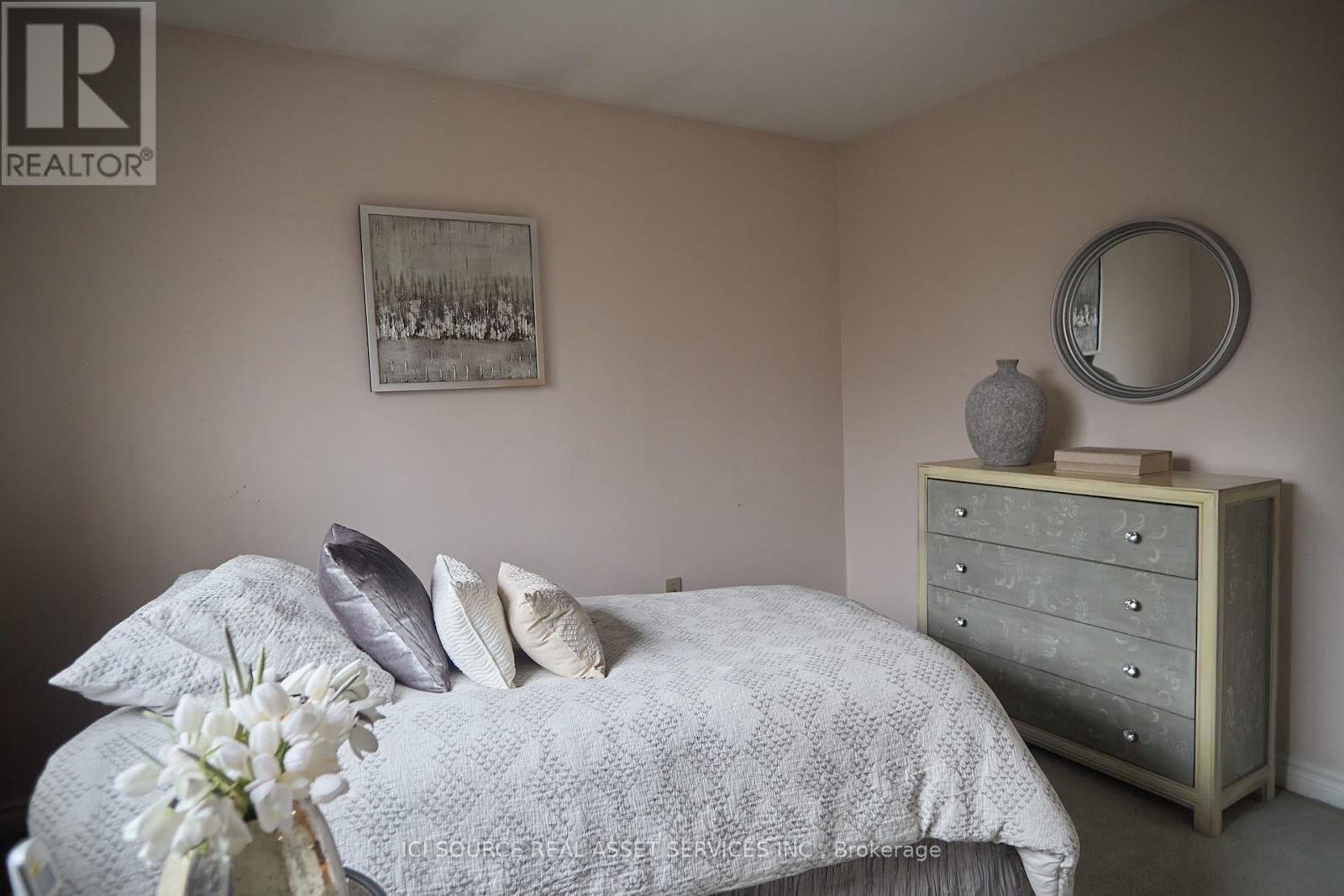 104 ALMORE AVENUE - 25