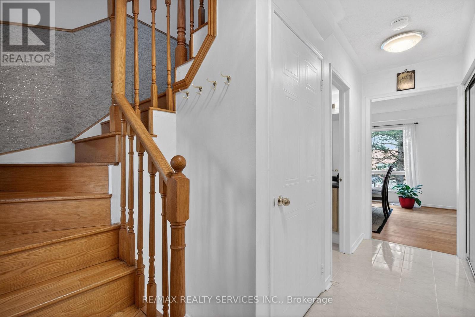 #26A 5205 GLEN ERIN DRIVE E - 6