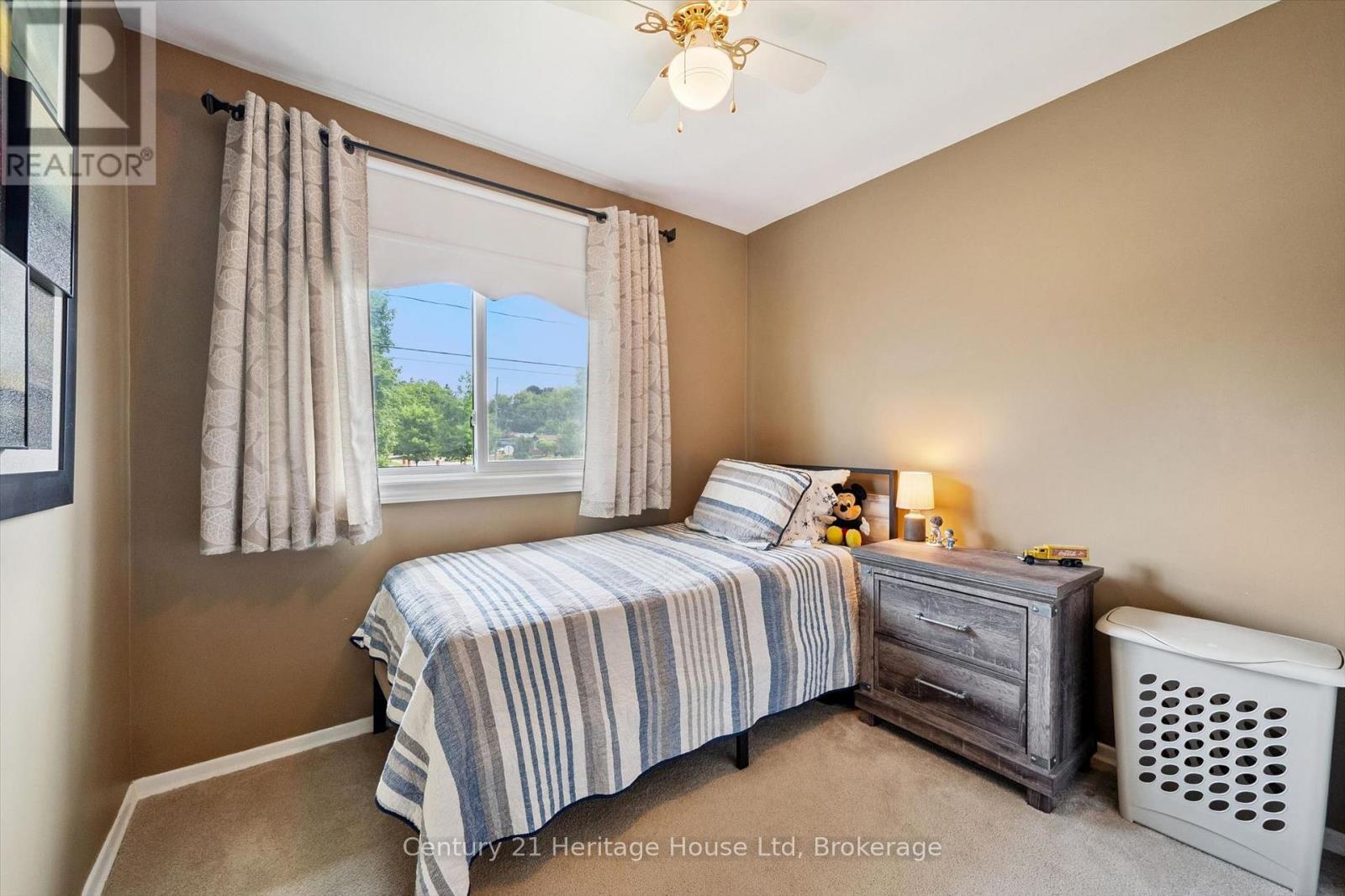 44 INVERNESS DRIVE - 18