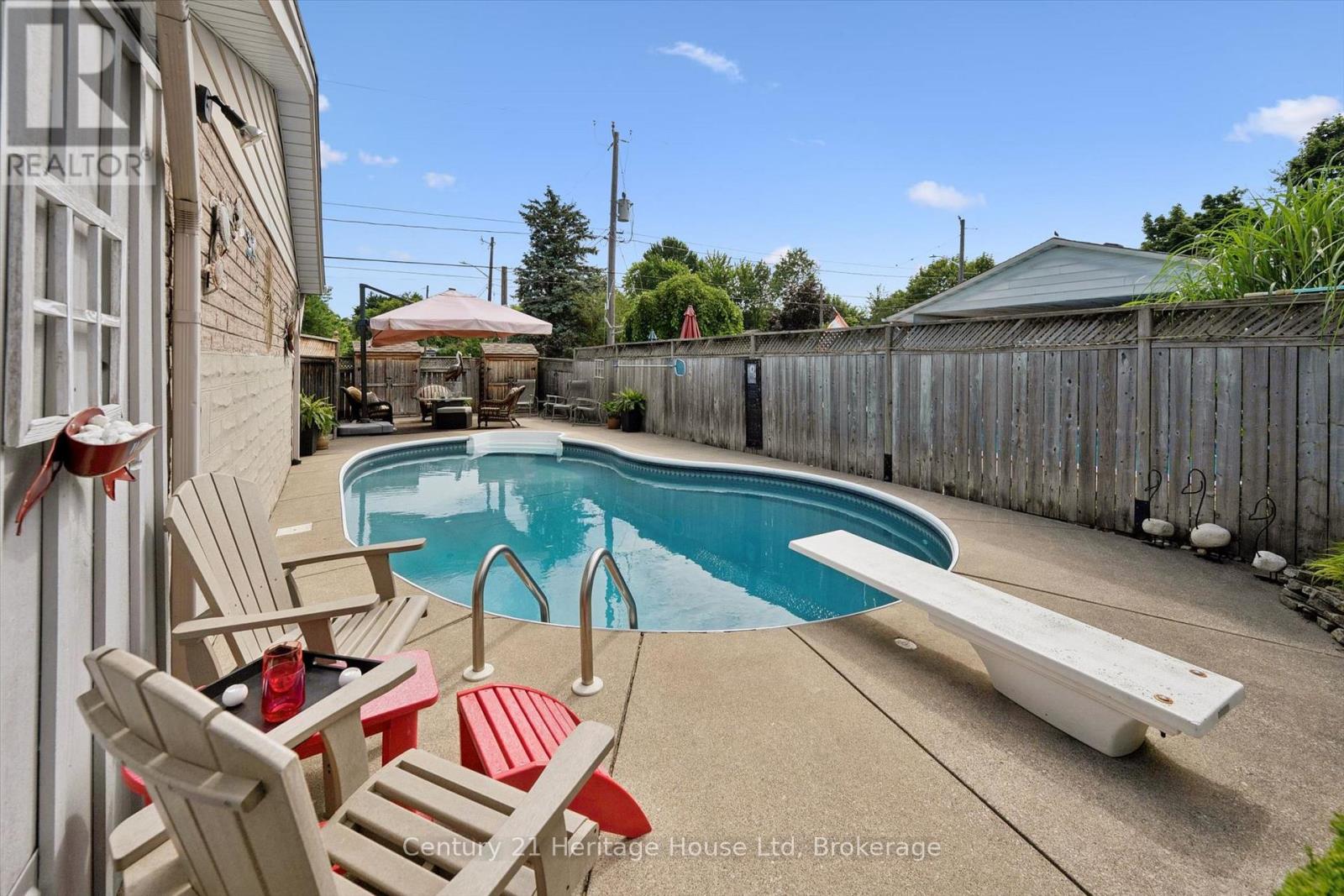 44 INVERNESS DRIVE - 31