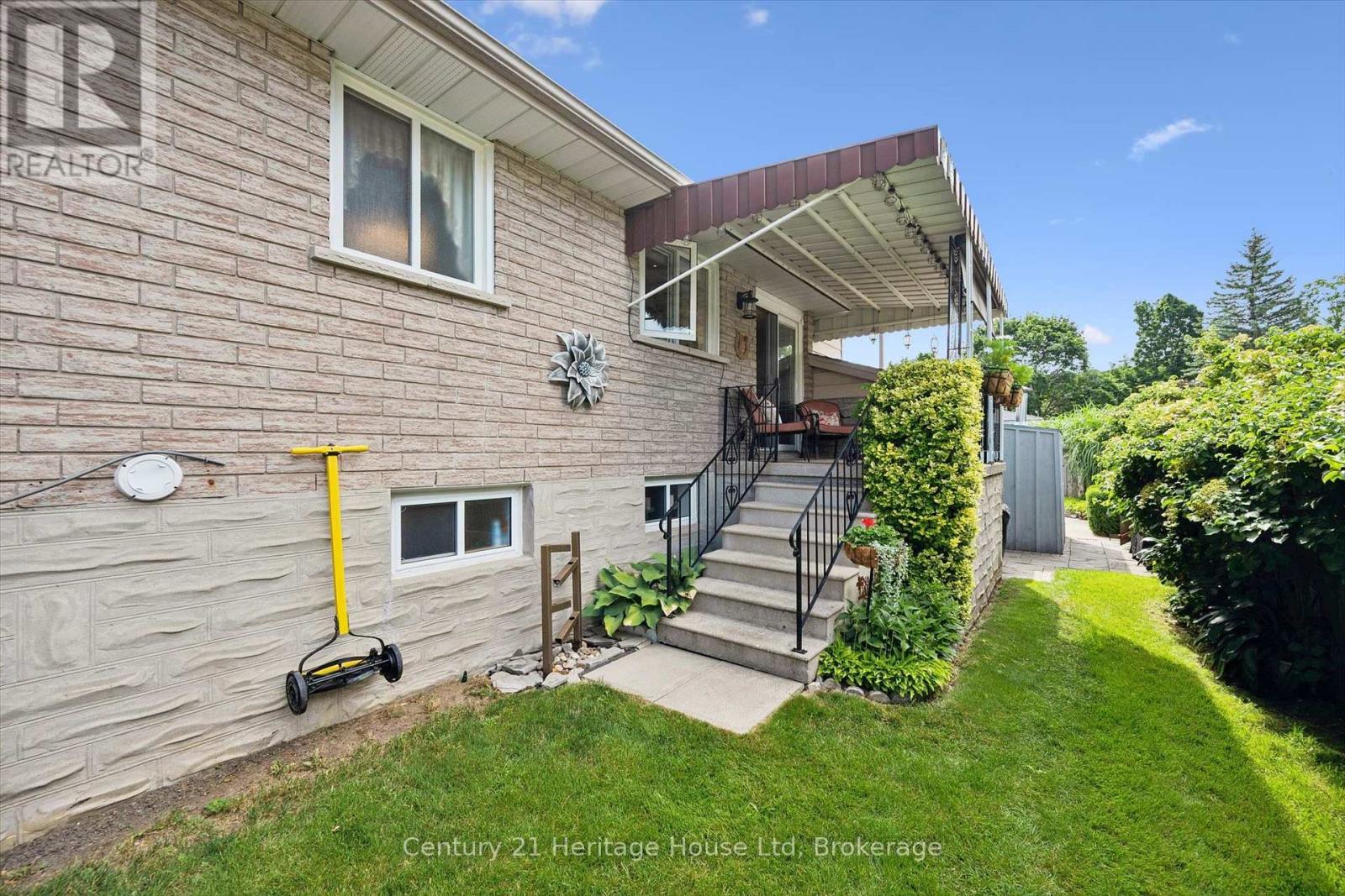 44 INVERNESS DRIVE - 35