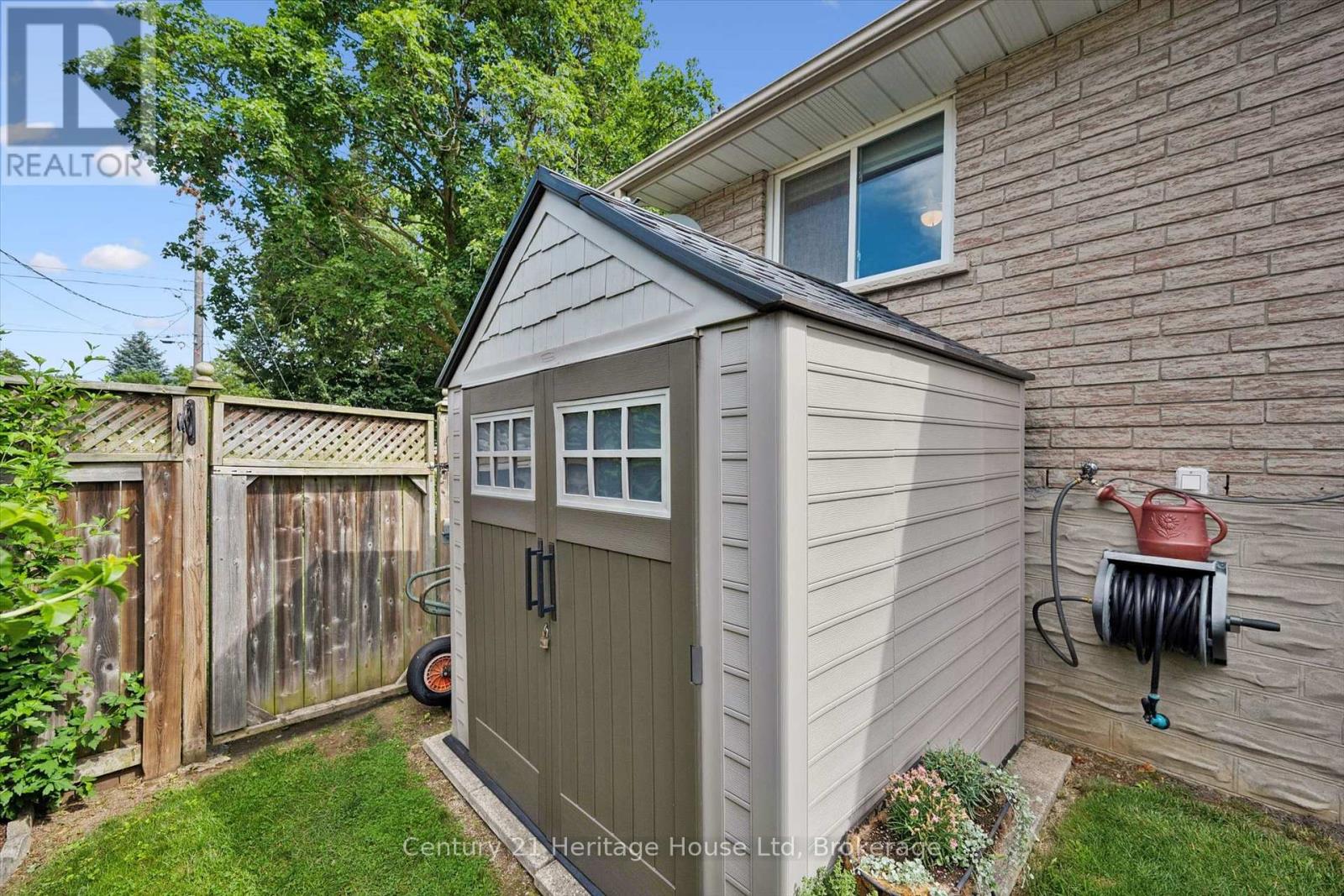 44 INVERNESS DRIVE - 39