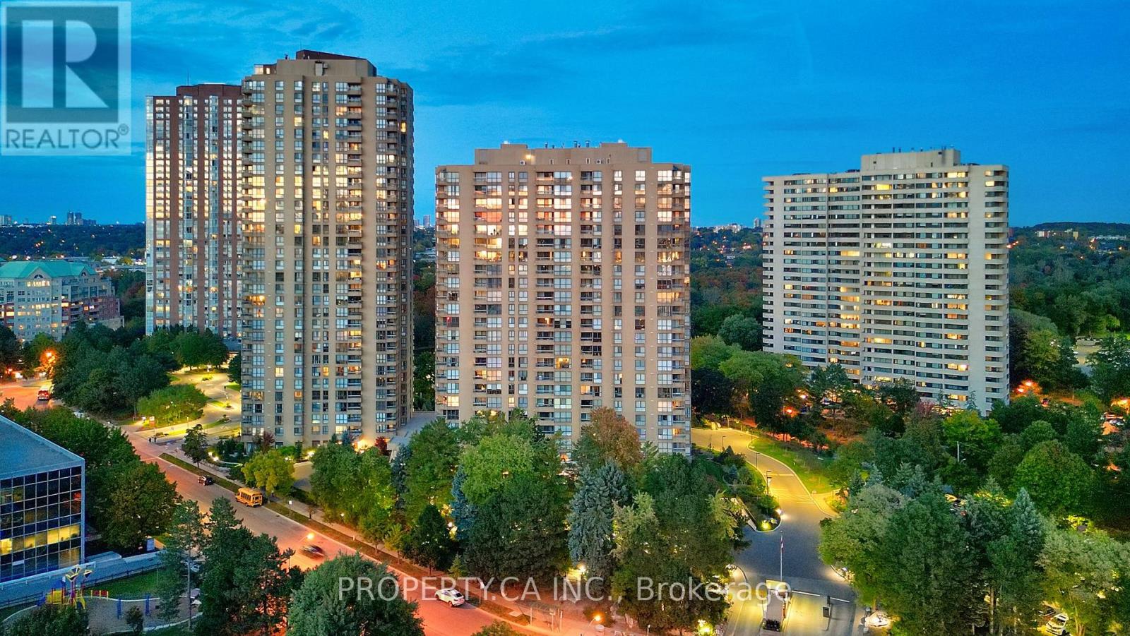 #1202 1 CONCORDE PLACE - 2