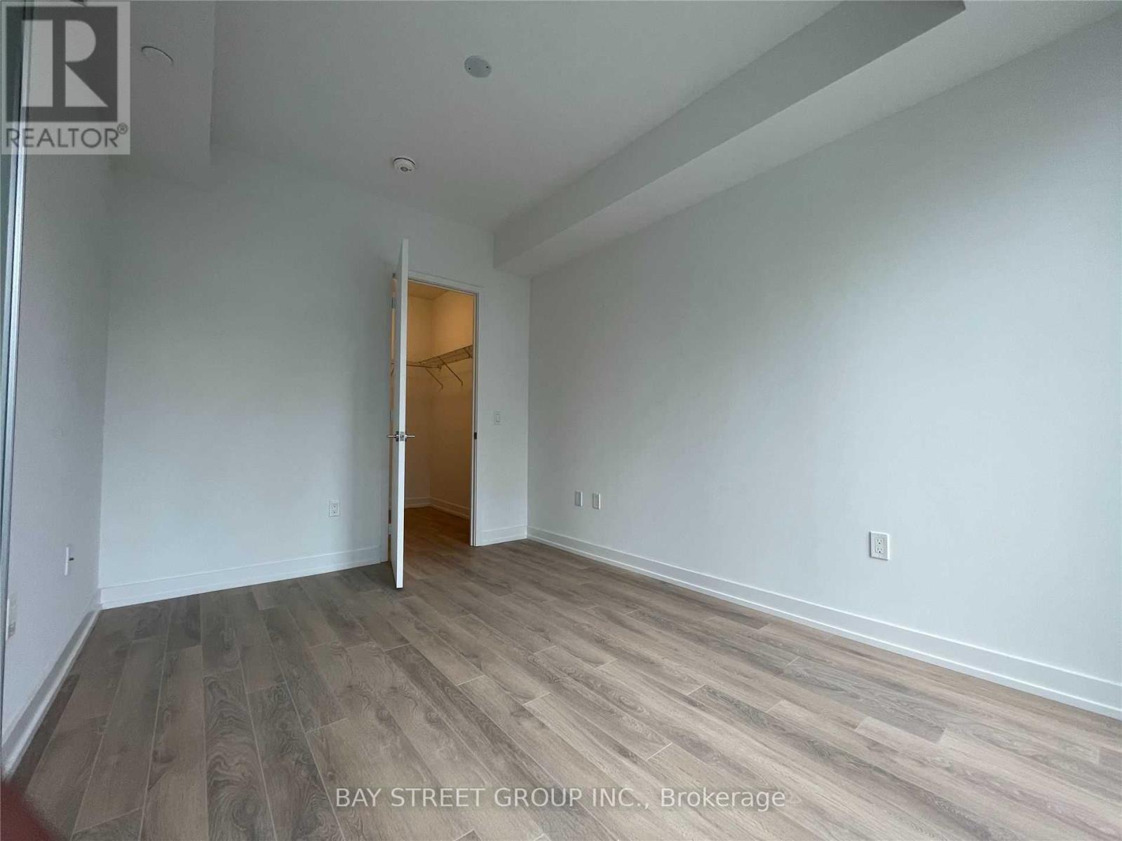 #214 158 FRONT STREET E - 10