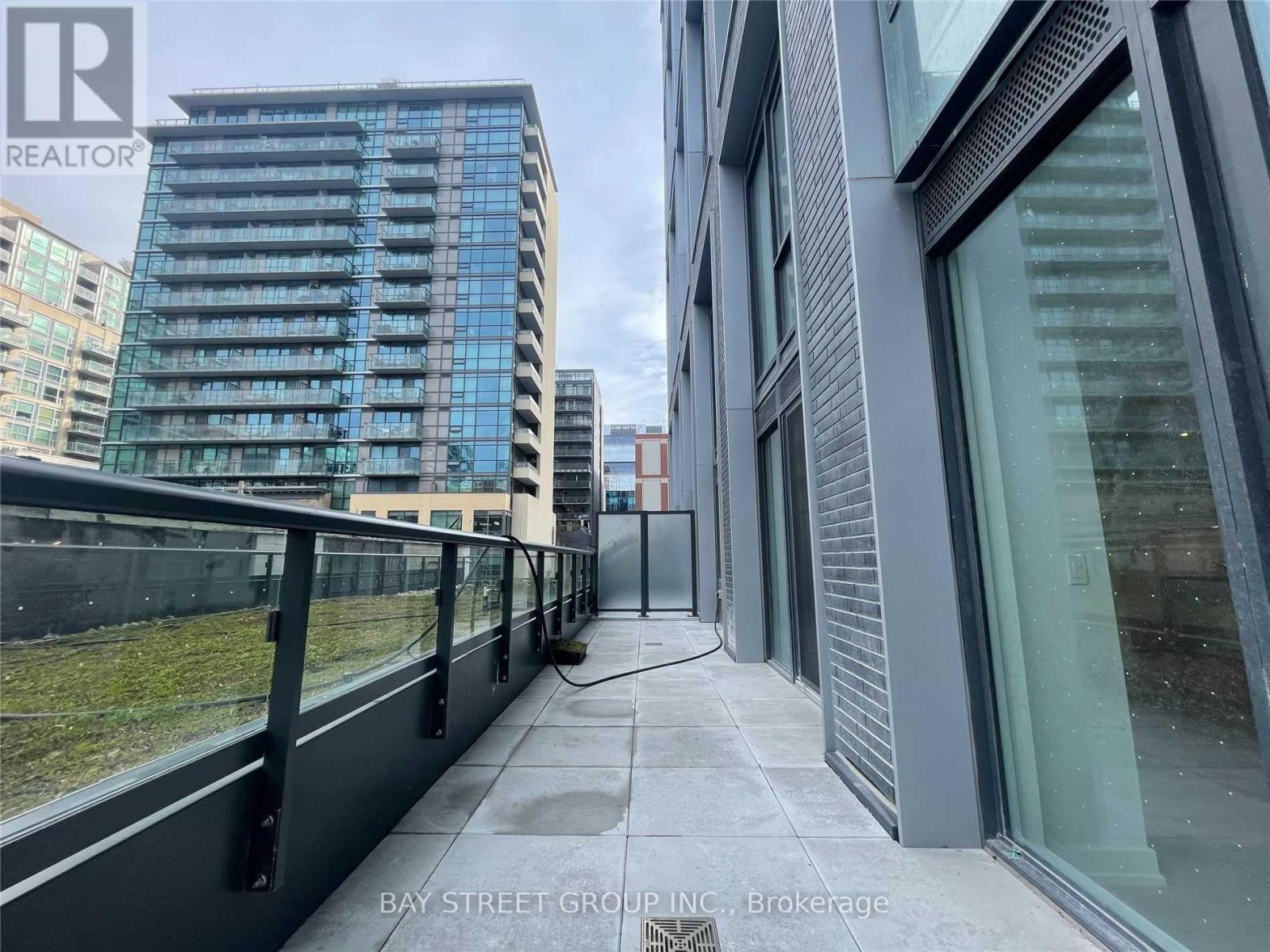 #214 158 FRONT STREET E - 12