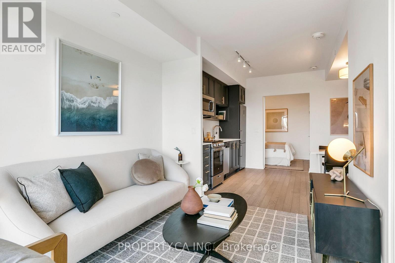 #505 630 GREENWOOD AVENUE - 16