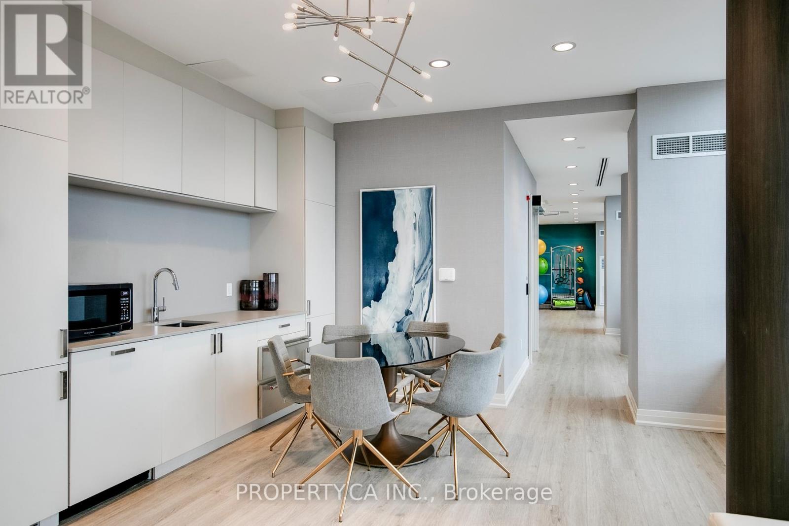 #505 630 GREENWOOD AVENUE - 30