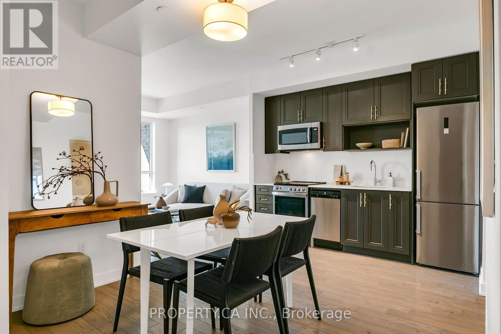 #505 630 GREENWOOD AVENUE - 6