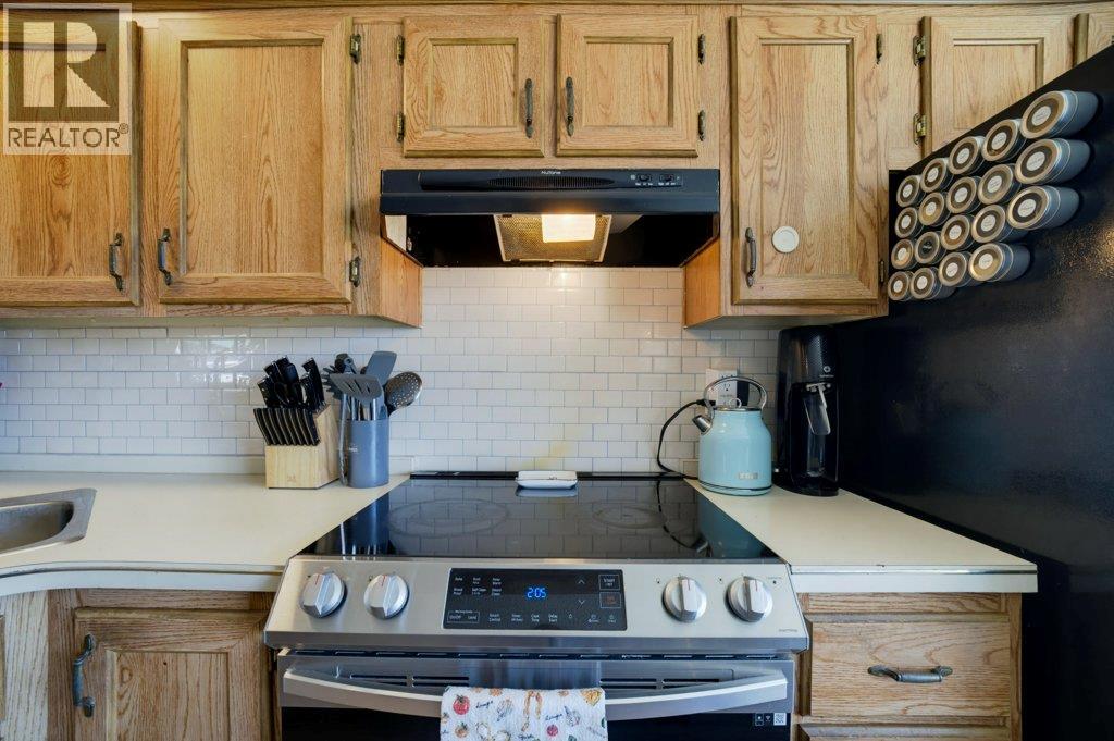 6850 53 Street NE - 10