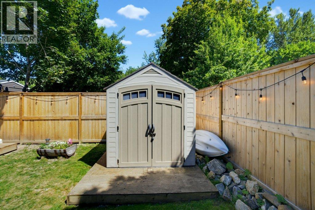 6850 53 Street NE - 35