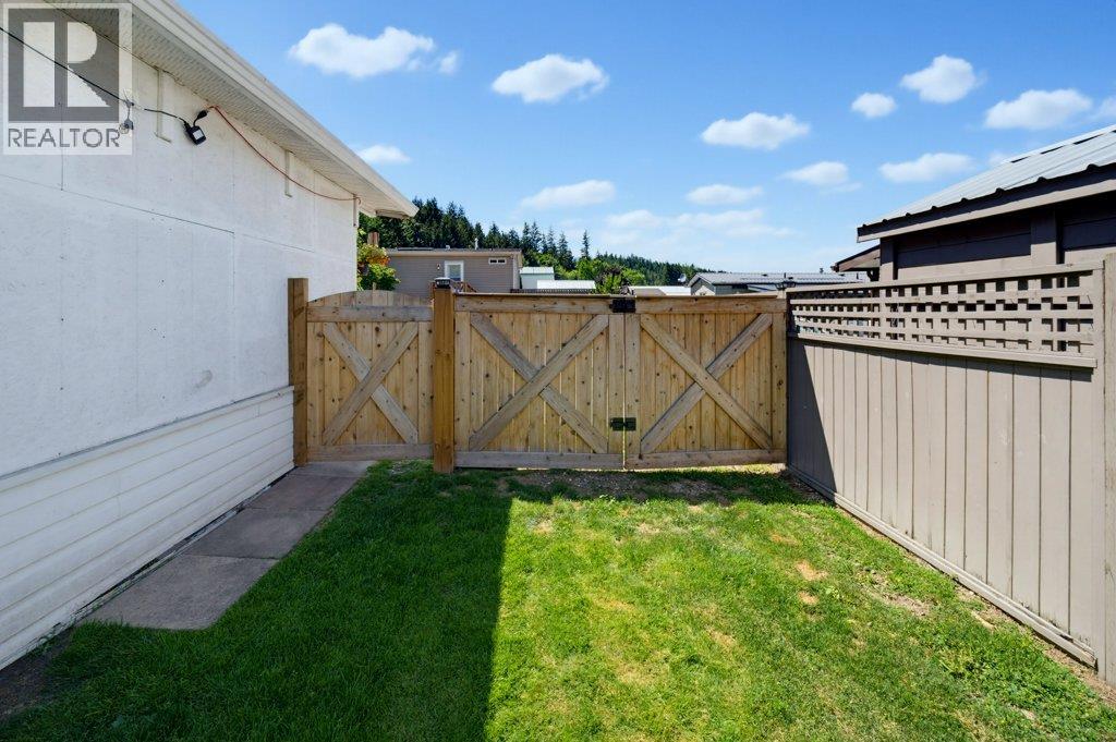 6850 53 Street NE - 27