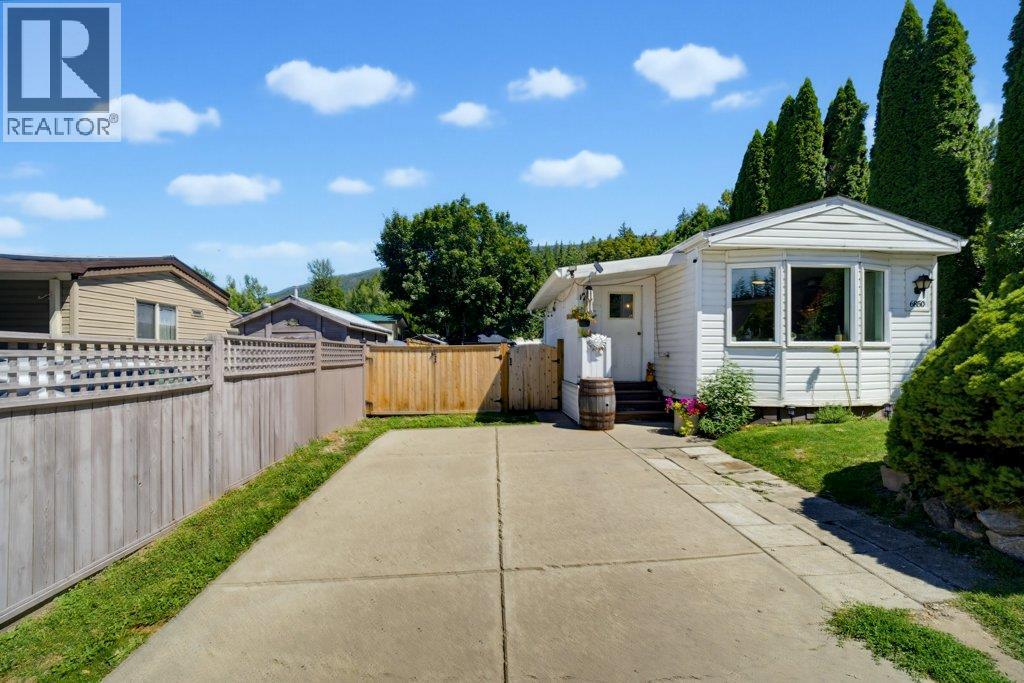 6850 53 Street NE - 2