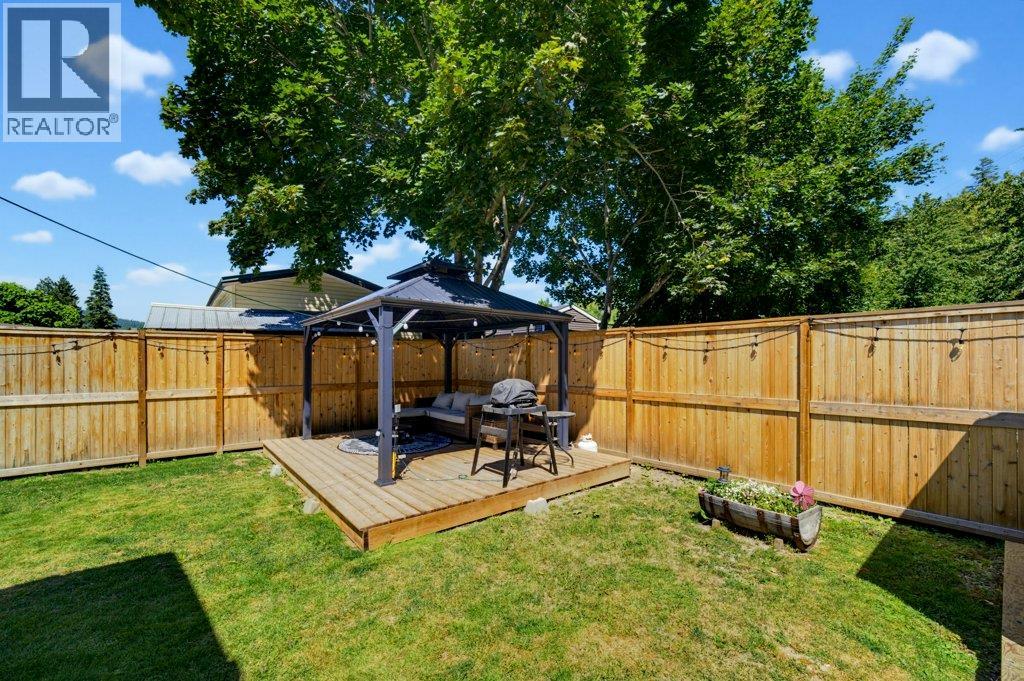 6850 53 Street NE - 36