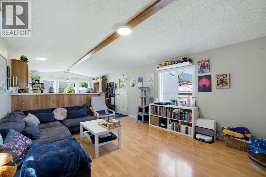 6850 53 Street NE - 12