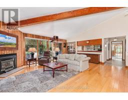 138 Kionontio Trail, Blue Mountains, ON L9Y0R6 Photo 16