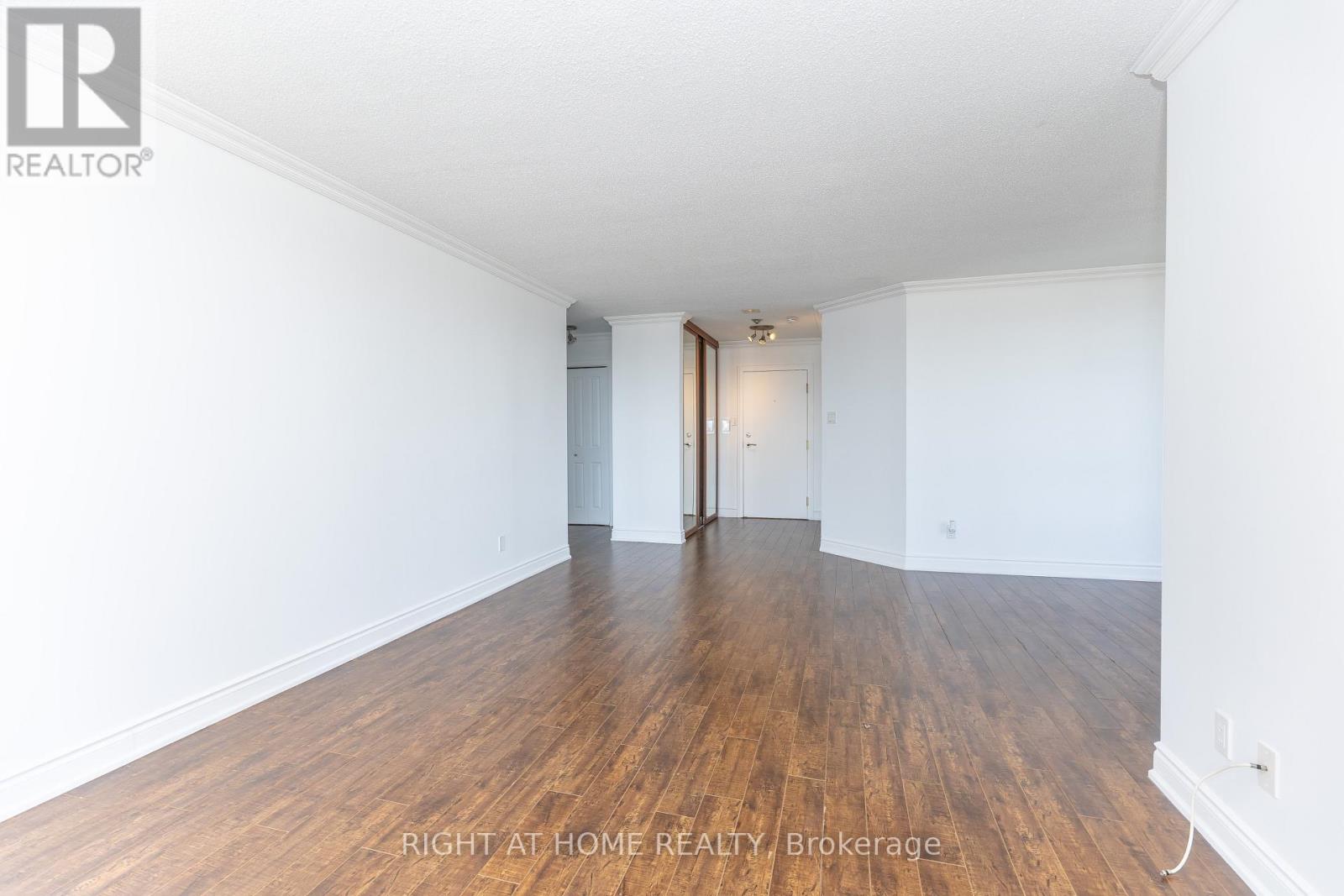 #1001 120 PROMENADE CIRCLE - 20