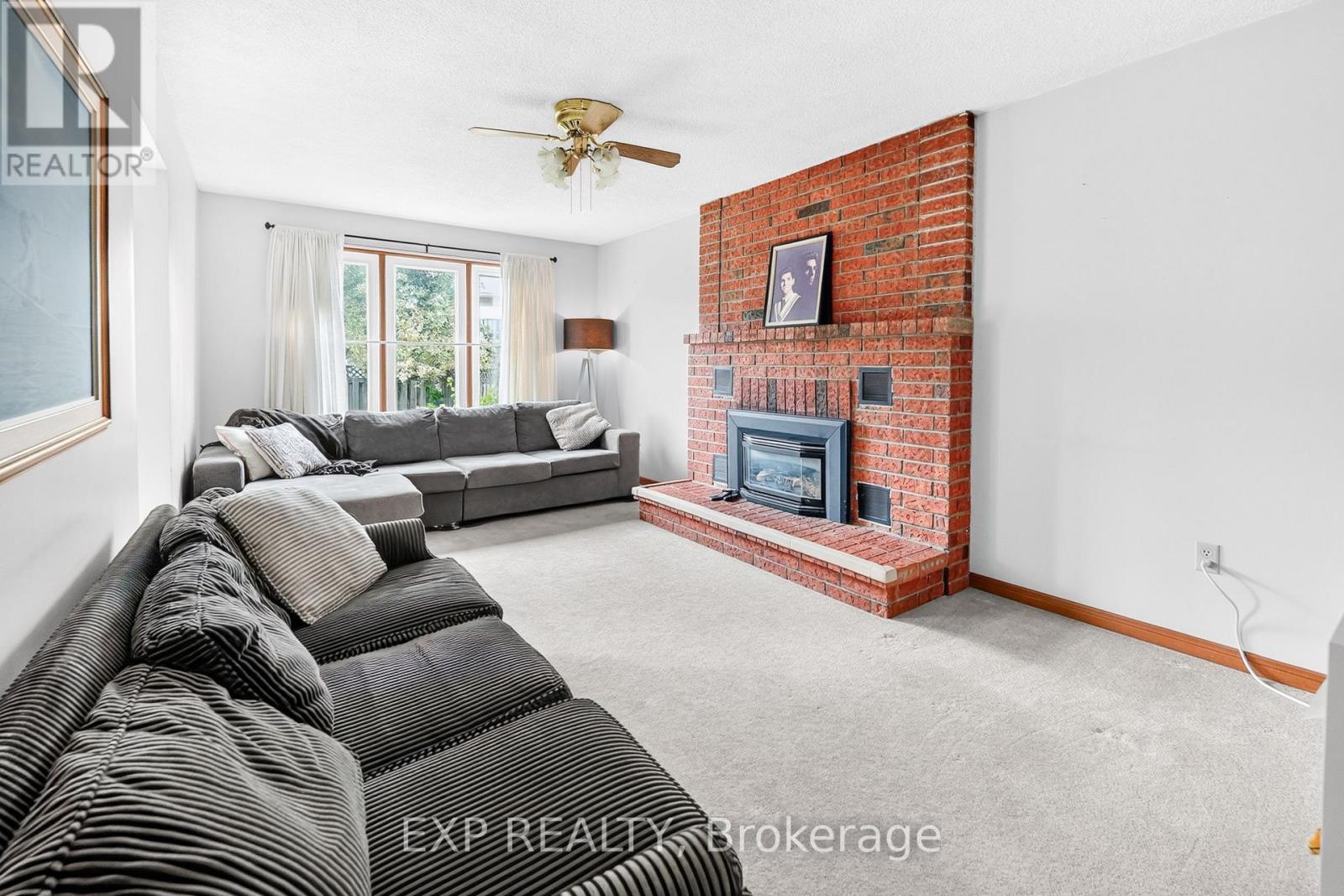38 FARMINGTON DRIVE - 13