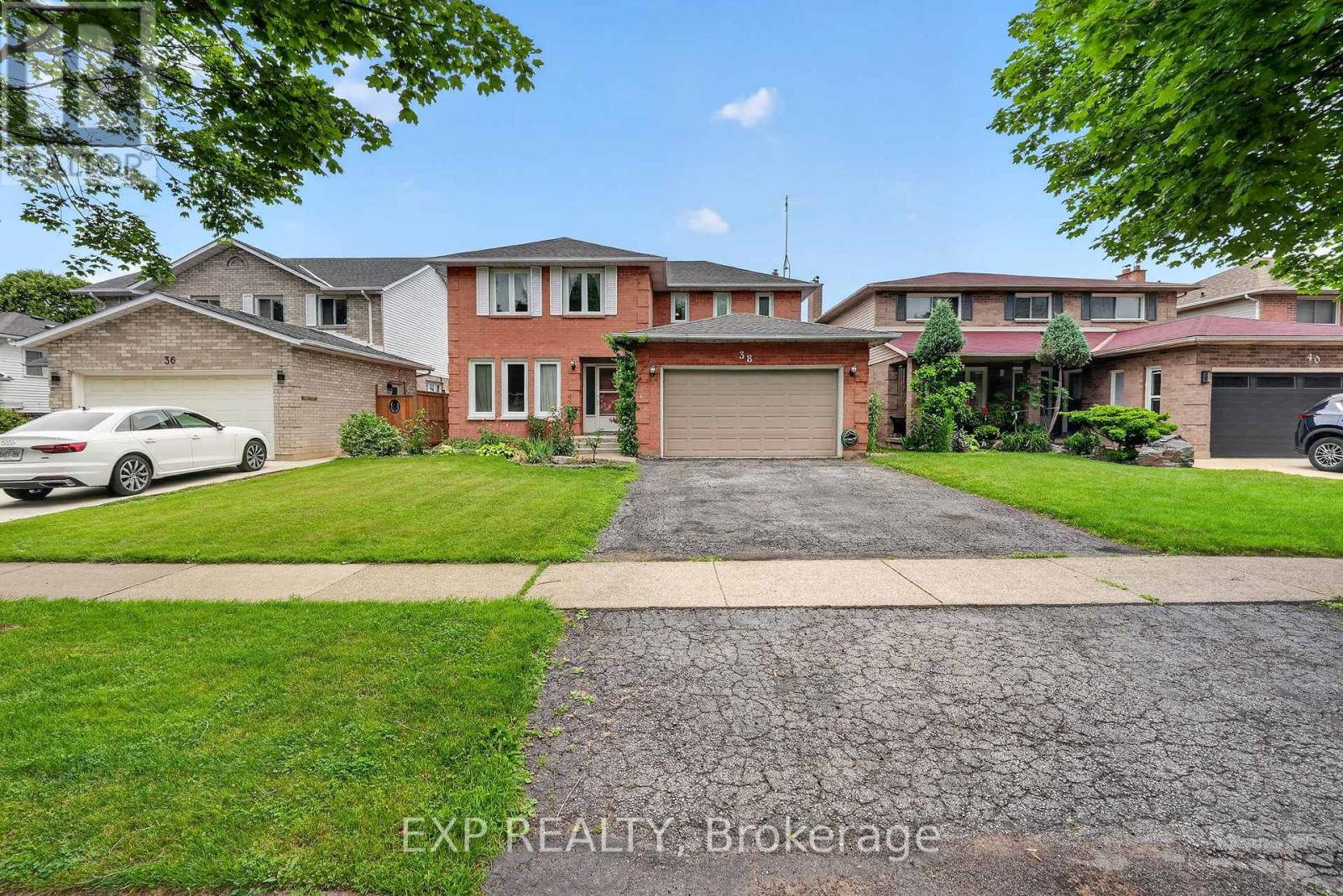 38 FARMINGTON DRIVE - 2