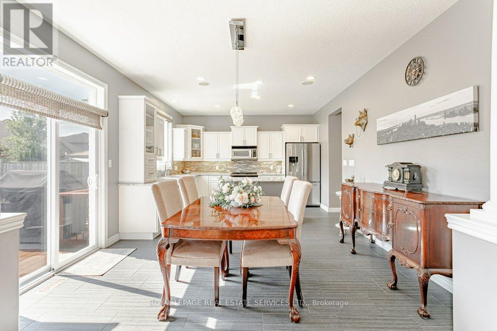 560 LAKEVIEW DRIVE - Image 12
