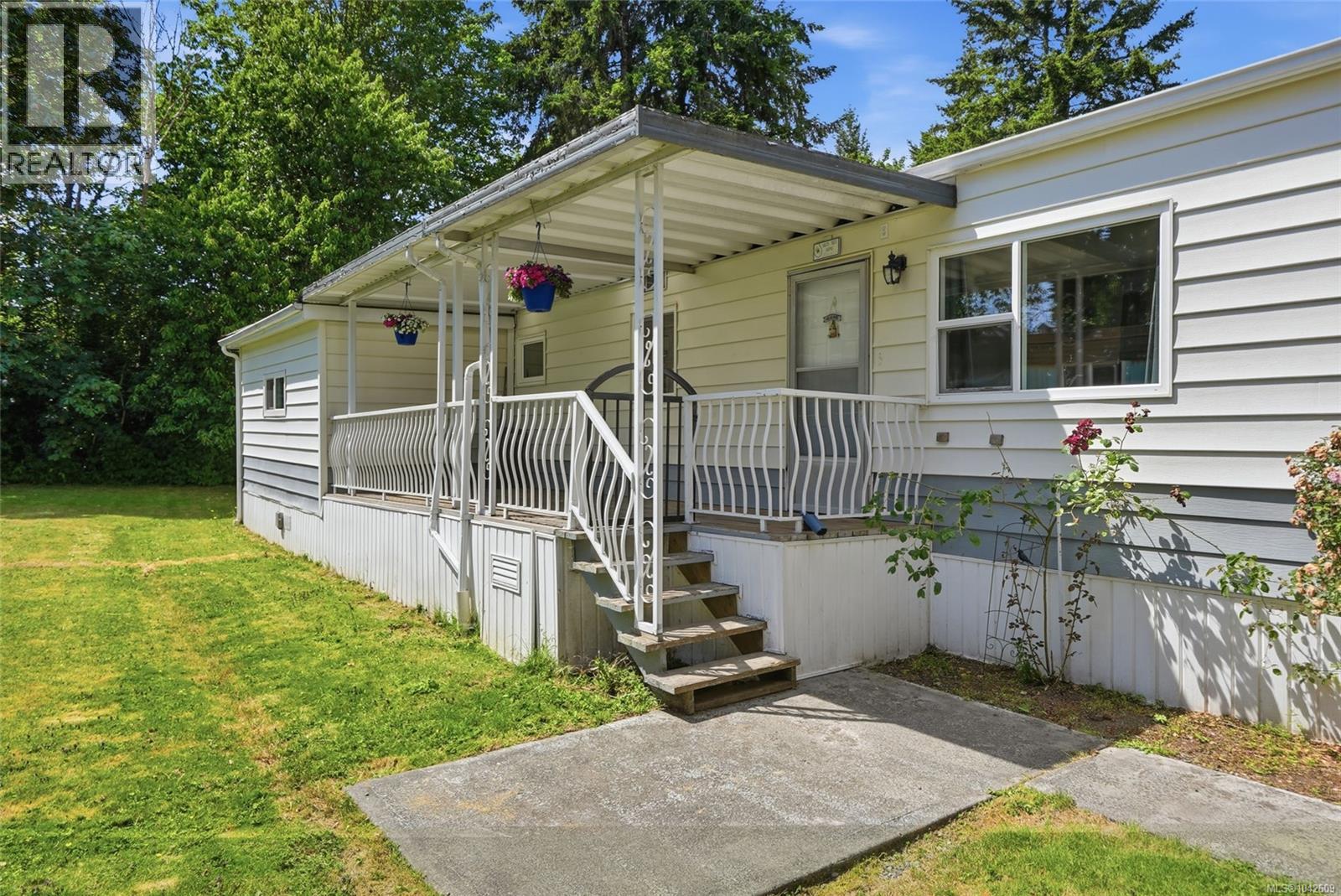 #105 1359 Cranberry Ave - 3