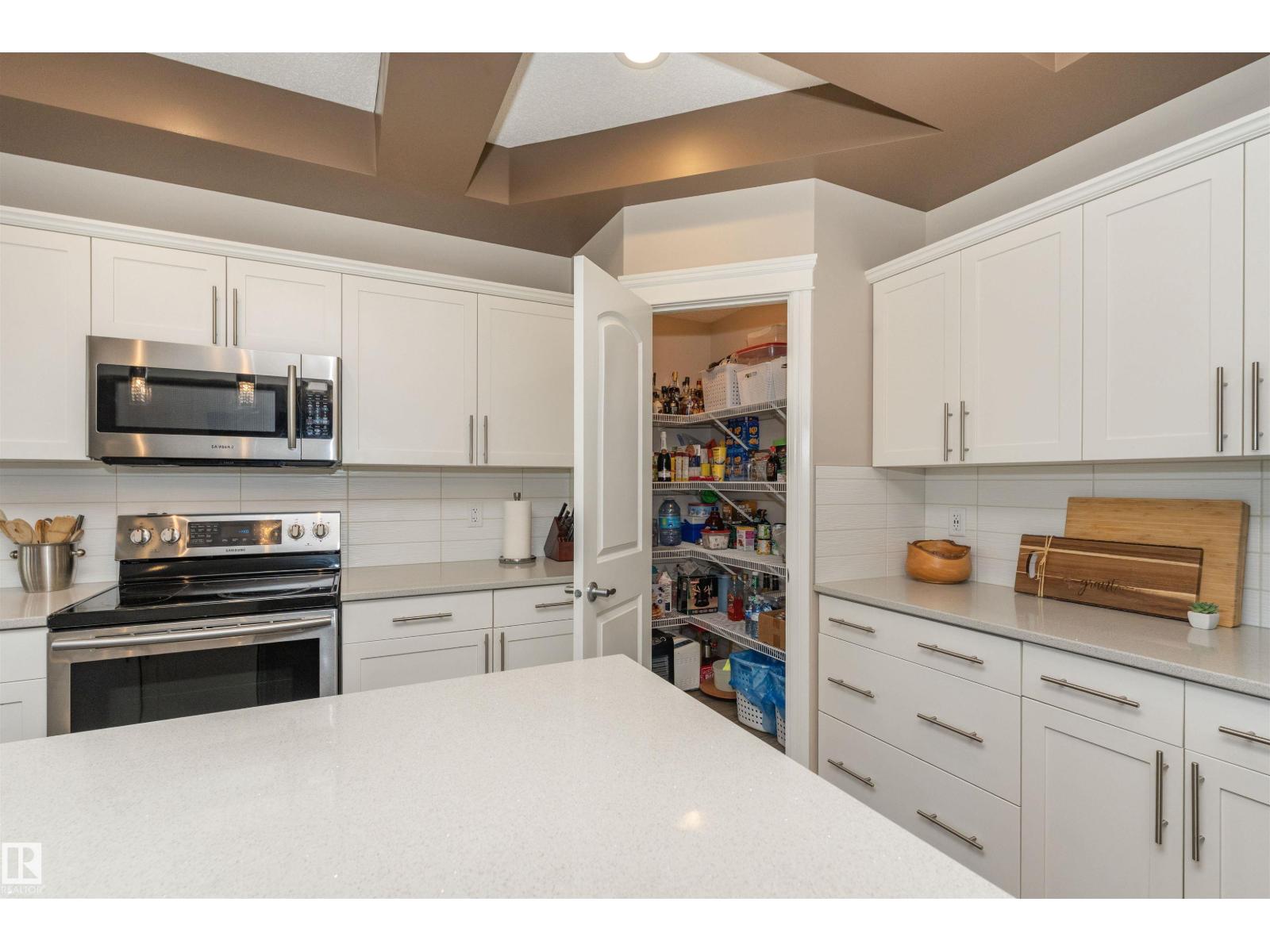 2304 89 ST SW - 15