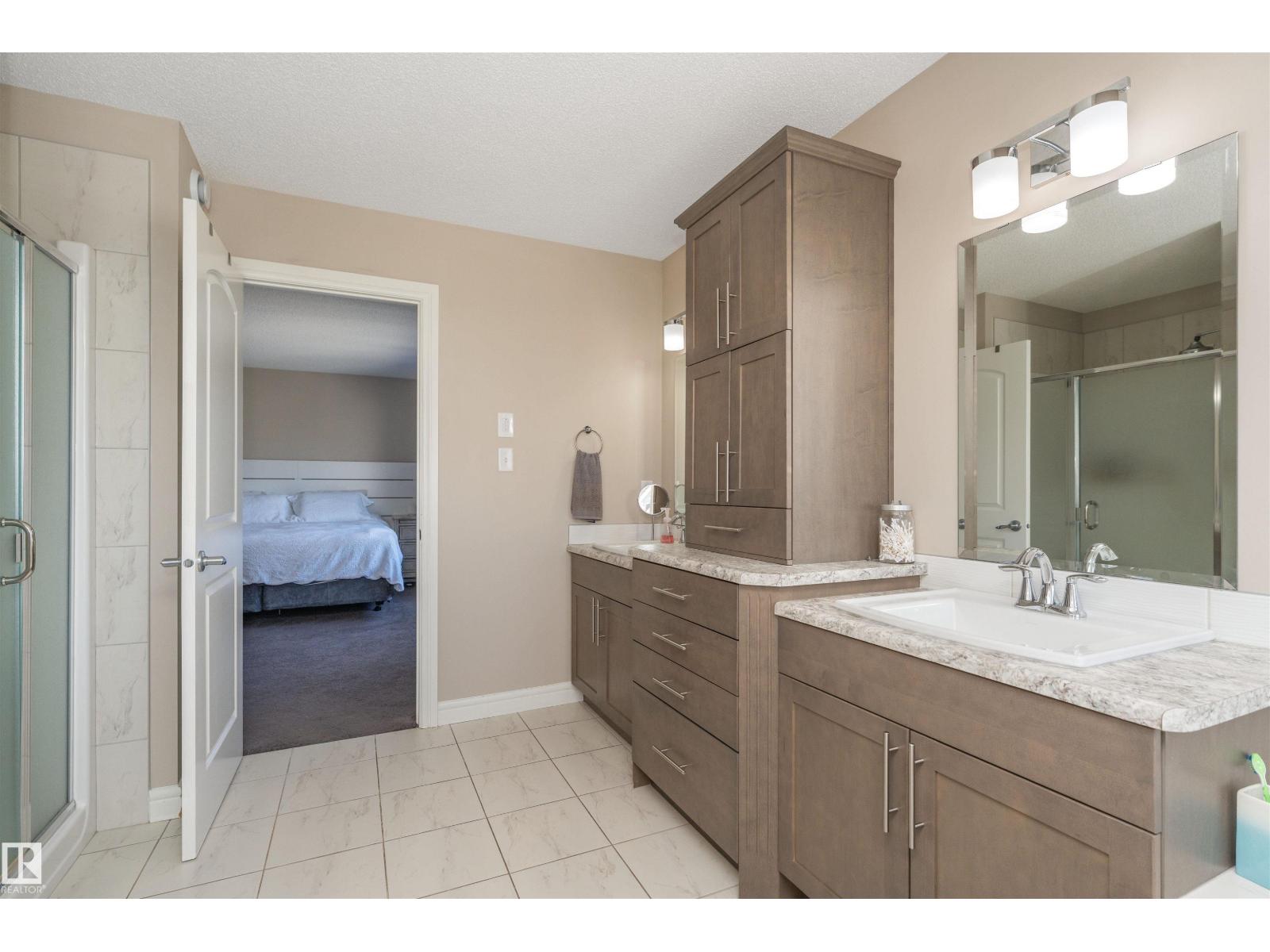 2304 89 ST SW - 37