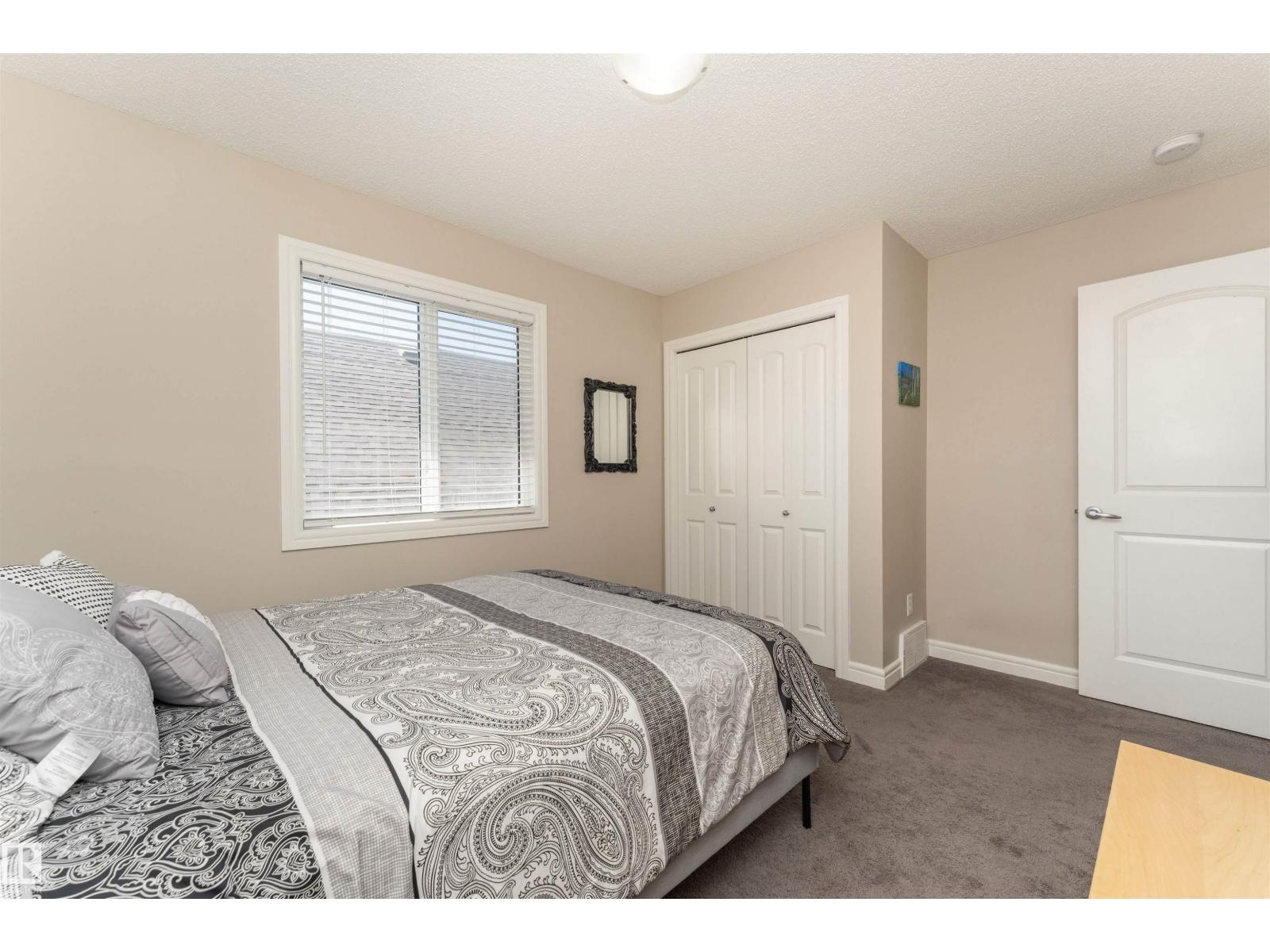 2304 89 ST SW - 27