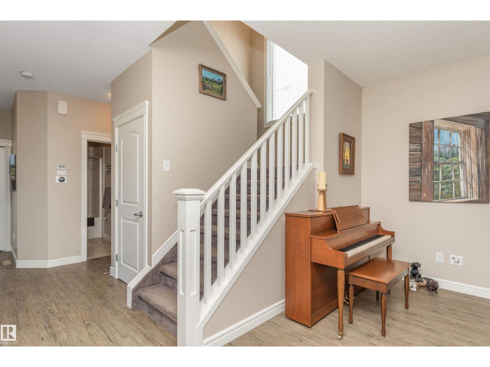 2304 89 ST SW - 19