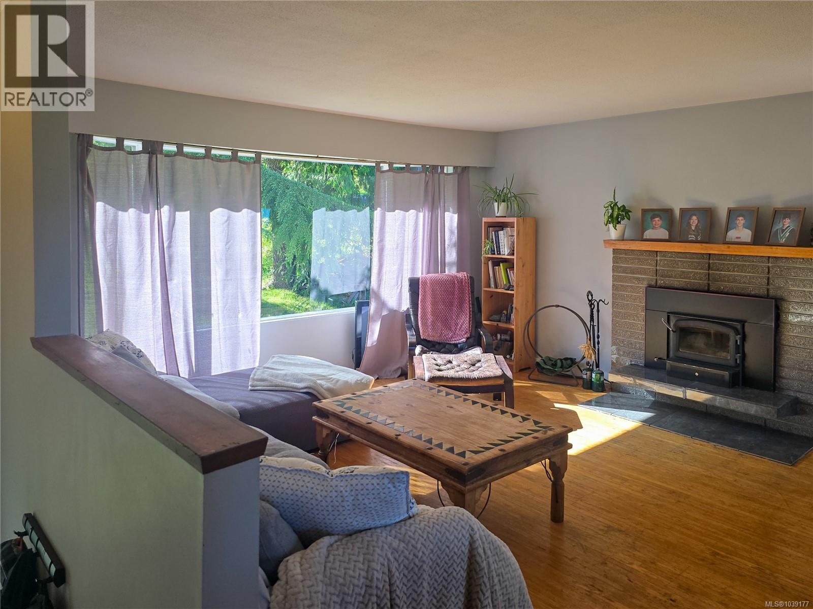 221 Spar St - 9
