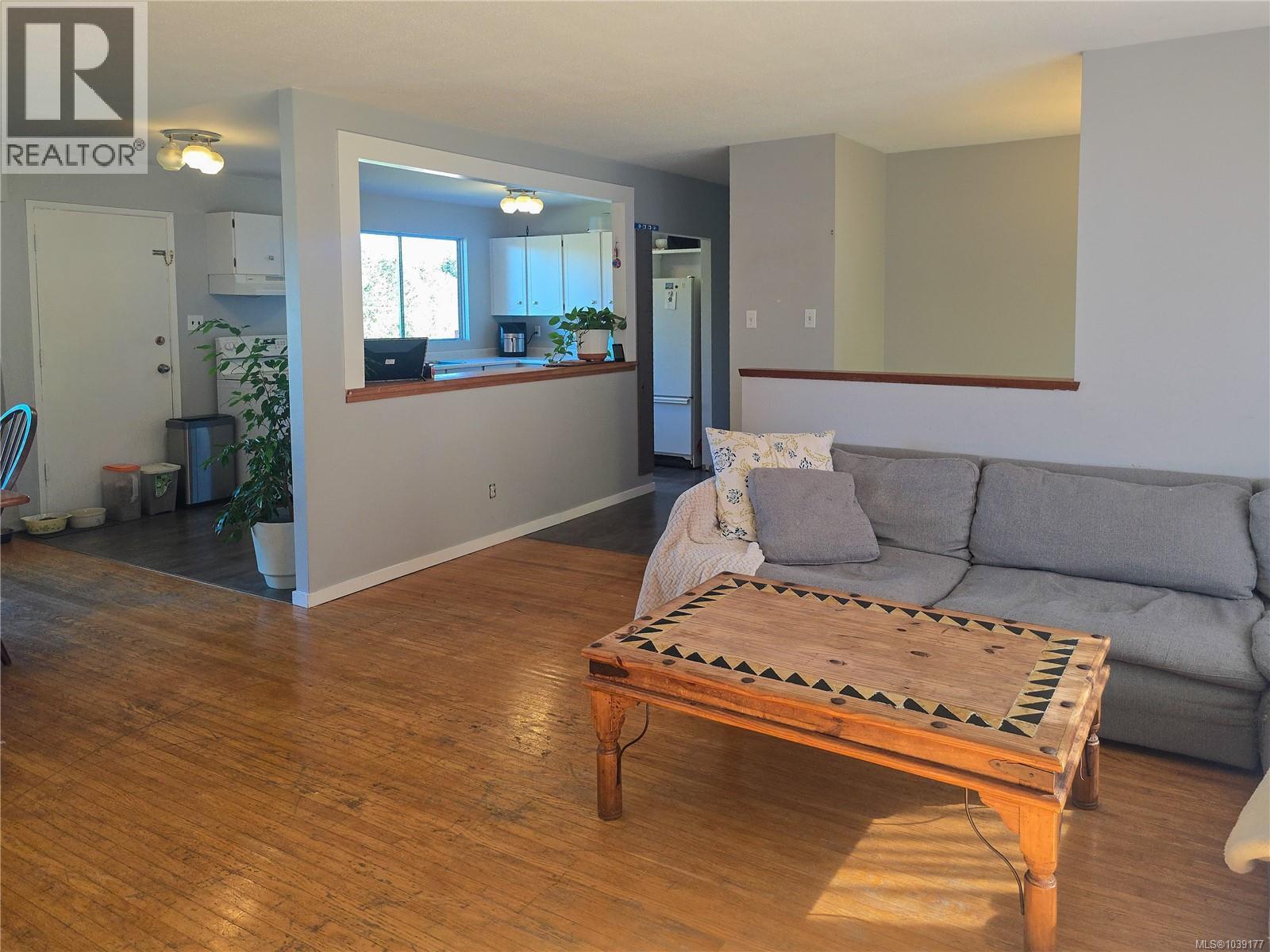 221 Spar St - 31