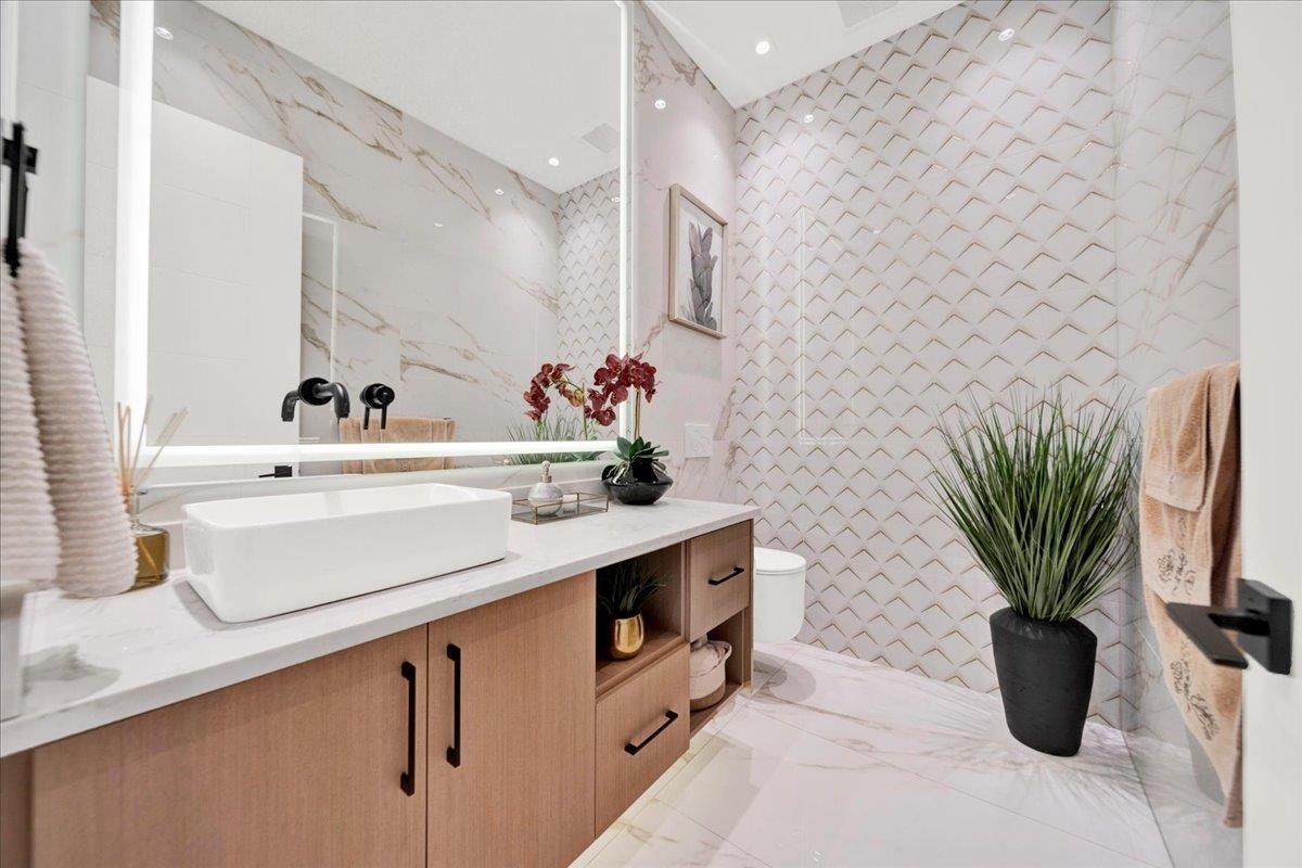 2820 202A STREET, Langley