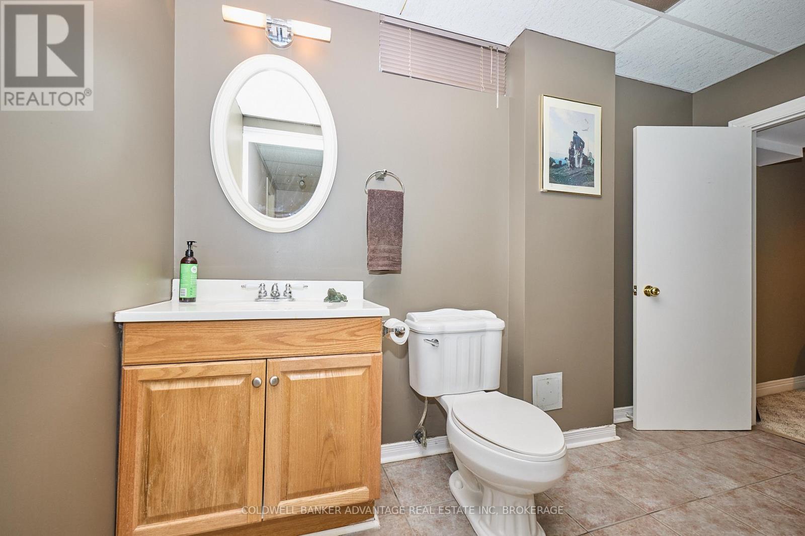 28 DIXON CRESCENT - 20