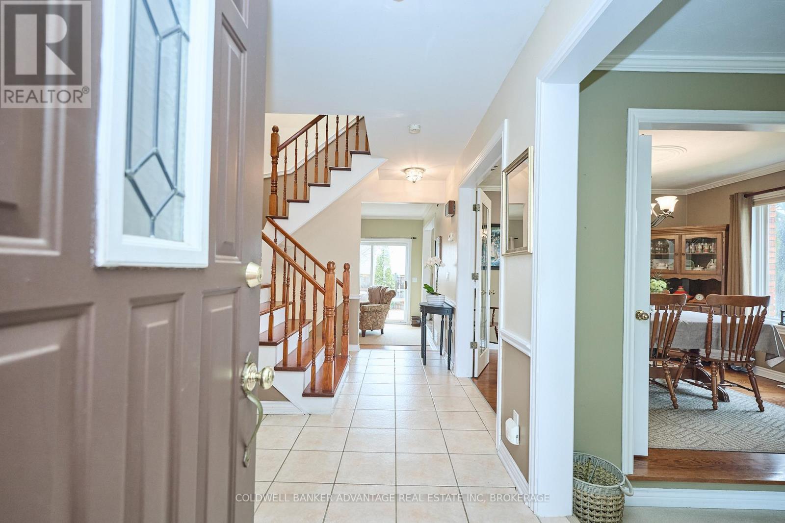 28 DIXON CRESCENT - 5