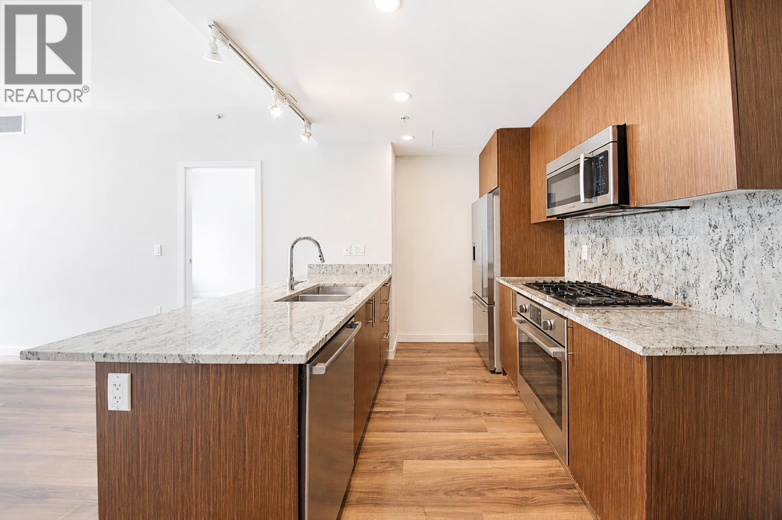#812-8688 HAZELBRIDGE Way, Richmond