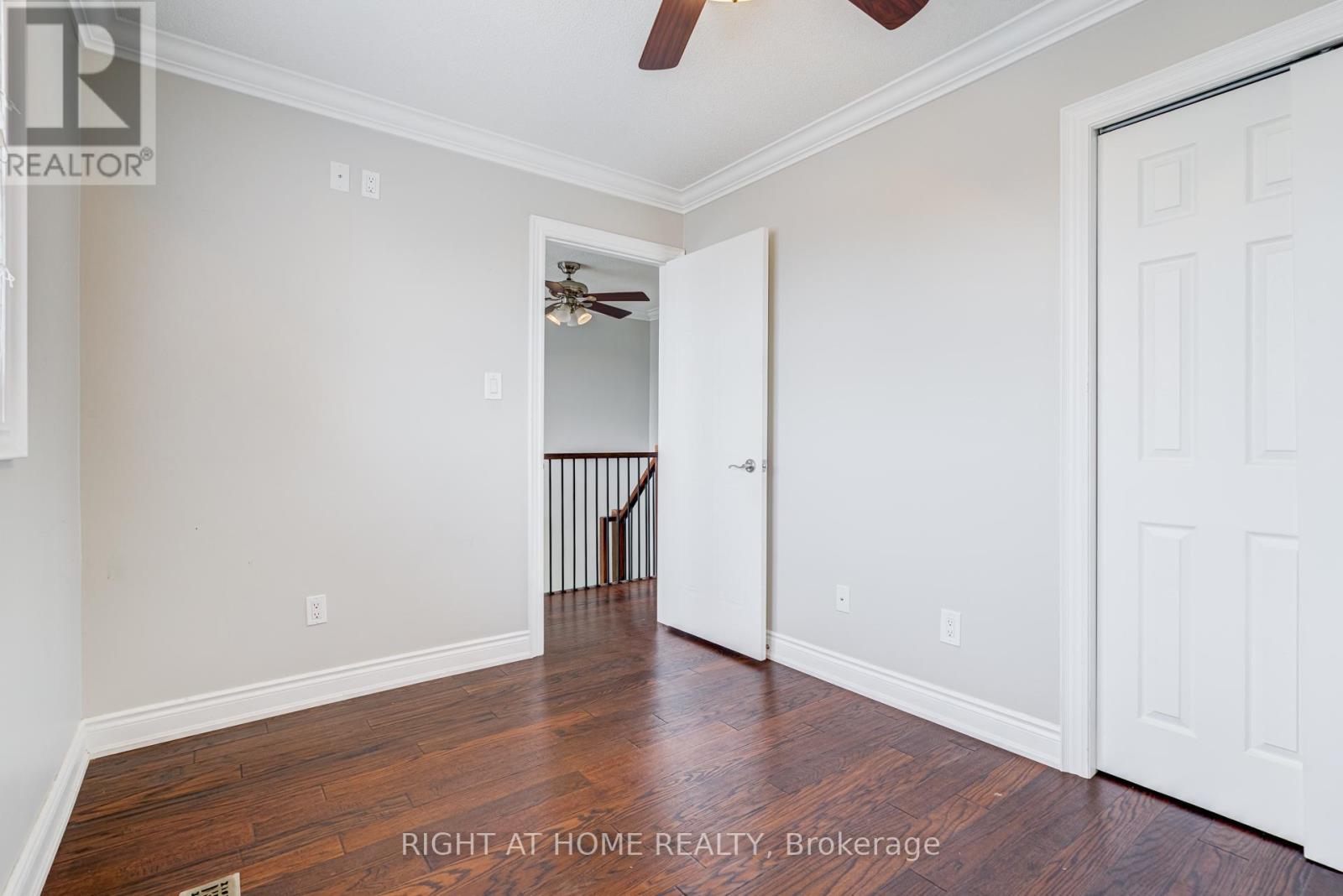 54 WOODSIDE COURT - 25