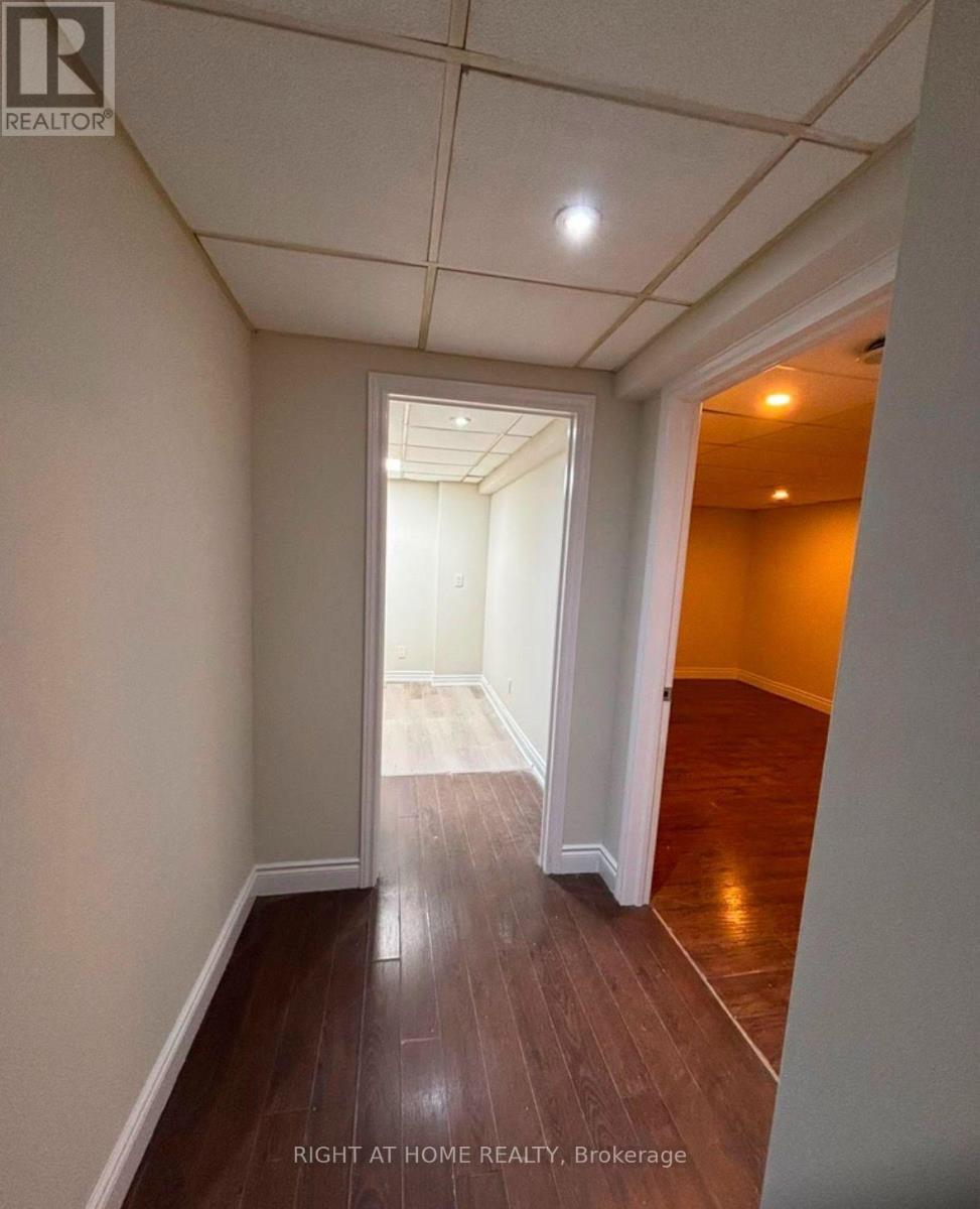 54 WOODSIDE COURT - 41