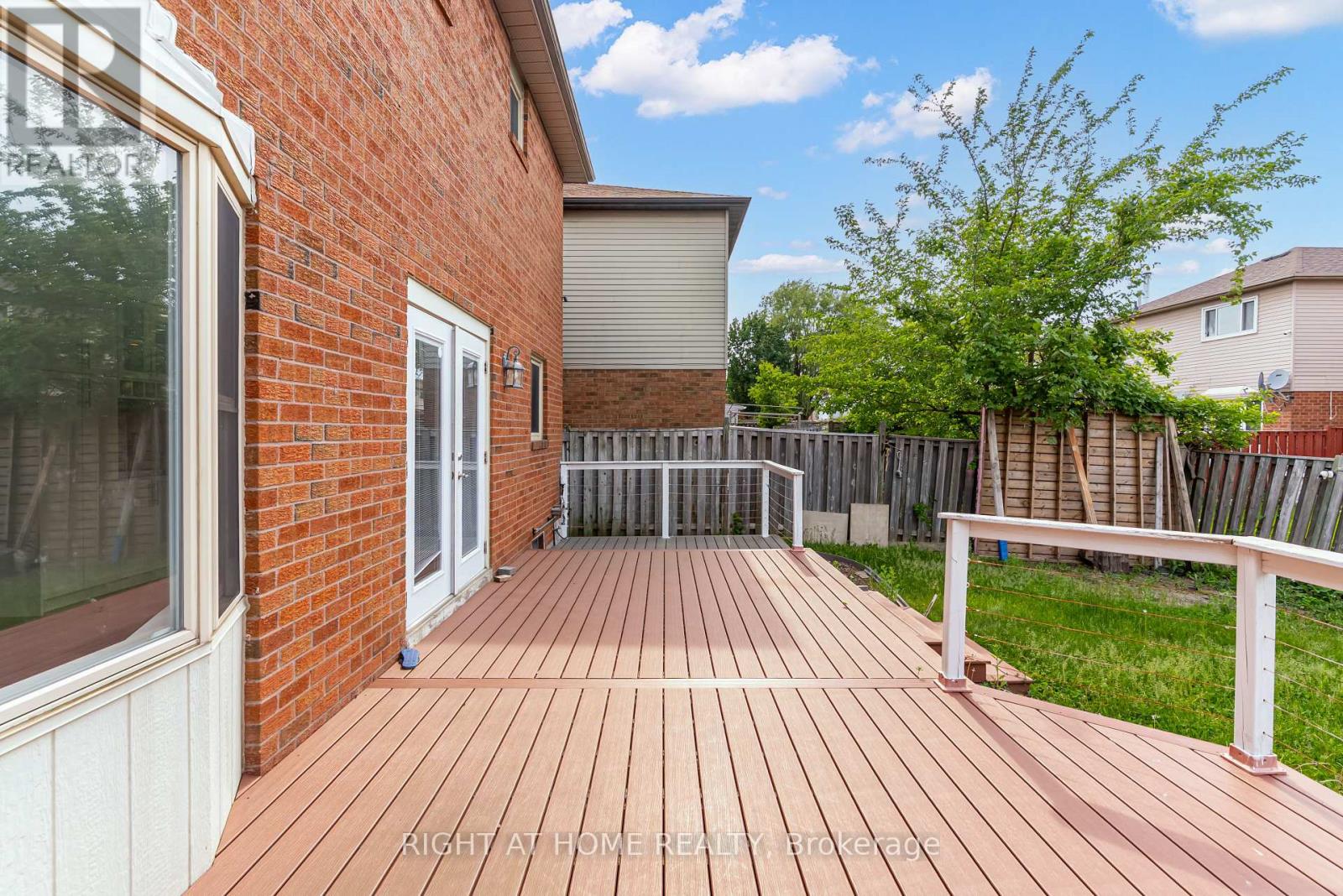 54 WOODSIDE COURT - 38