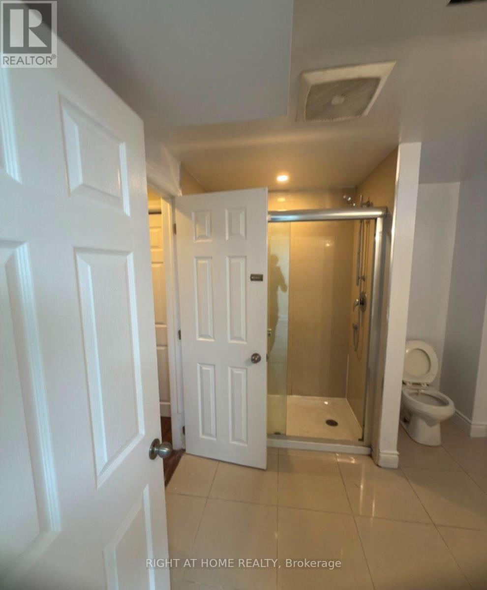 54 WOODSIDE COURT - 42